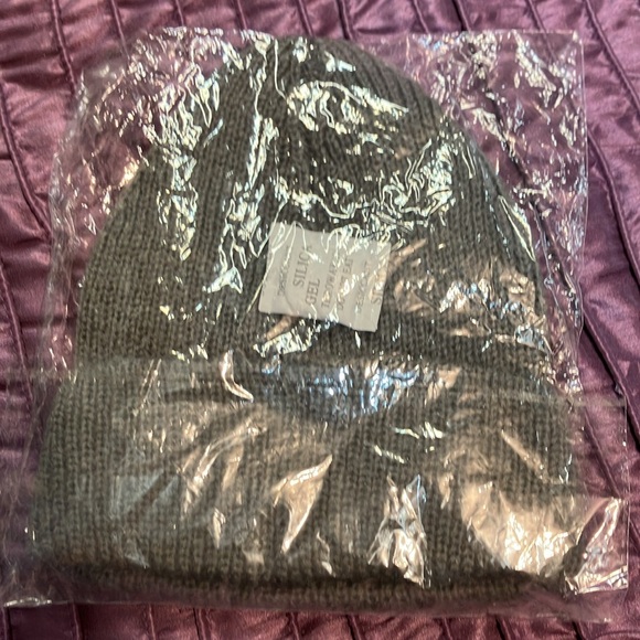 Jeweled beanie - Picture 2 of 2